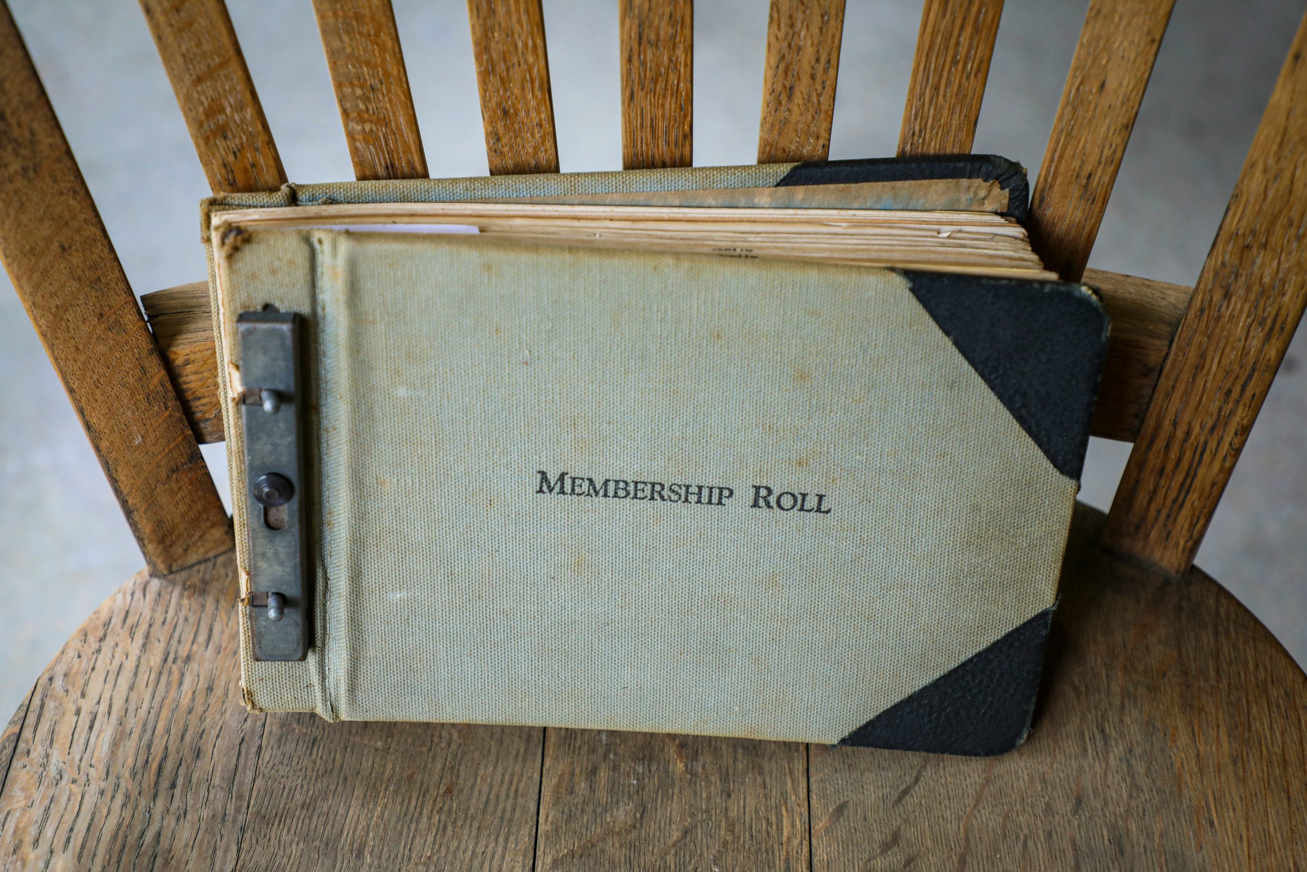 For and against regulating mediation